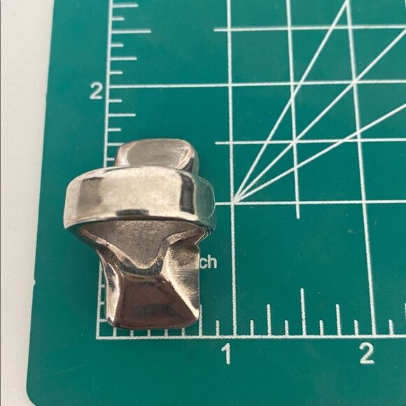 UNO de 50 Crystal Statement Ring - Picture 6 of 6